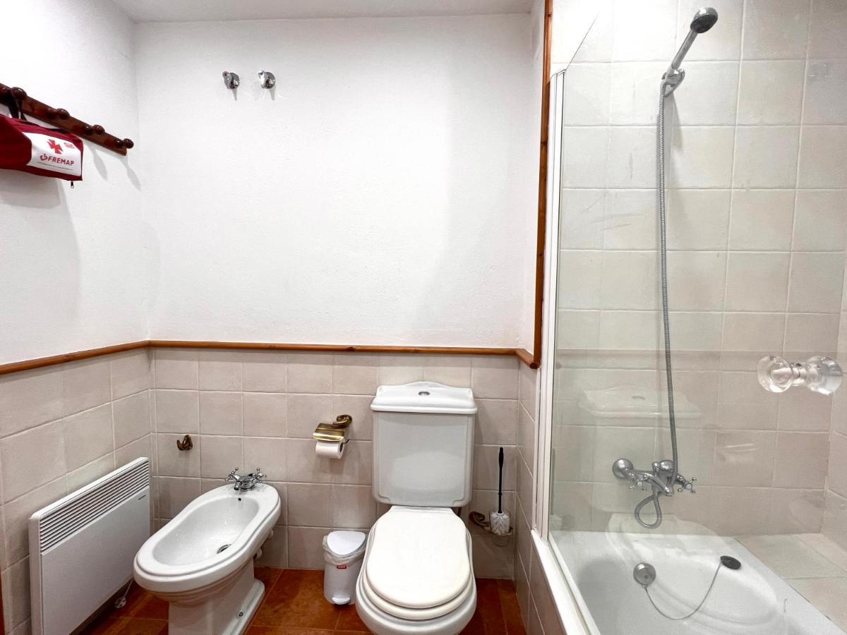 Apartament La Noguera - L'Amfitriona Rialp Zewnętrze zdjęcie